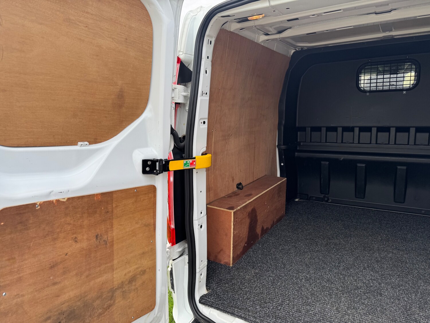 Used Ford Transit Custom 2020 for sale - 76730230: Photo 28