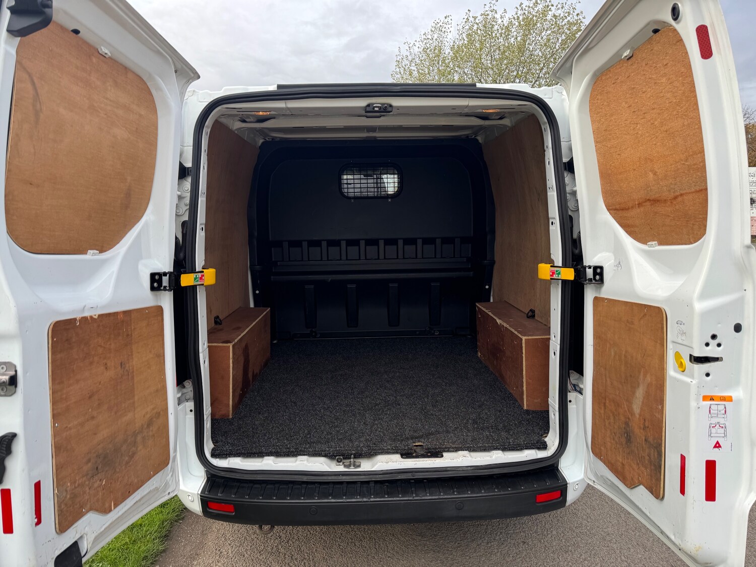 Used Ford Transit Custom 2020 for sale - 76730230: Photo 29