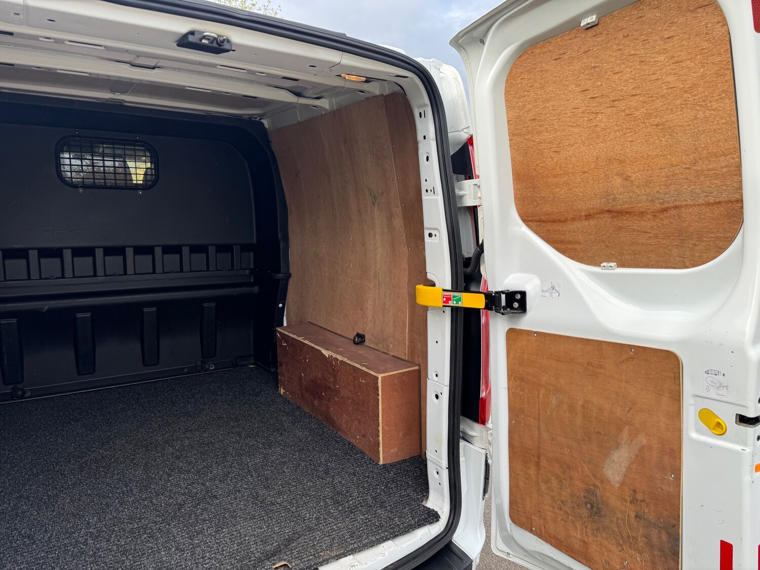 Used Ford Transit Custom 2020 for sale - 76730230: Photo 30