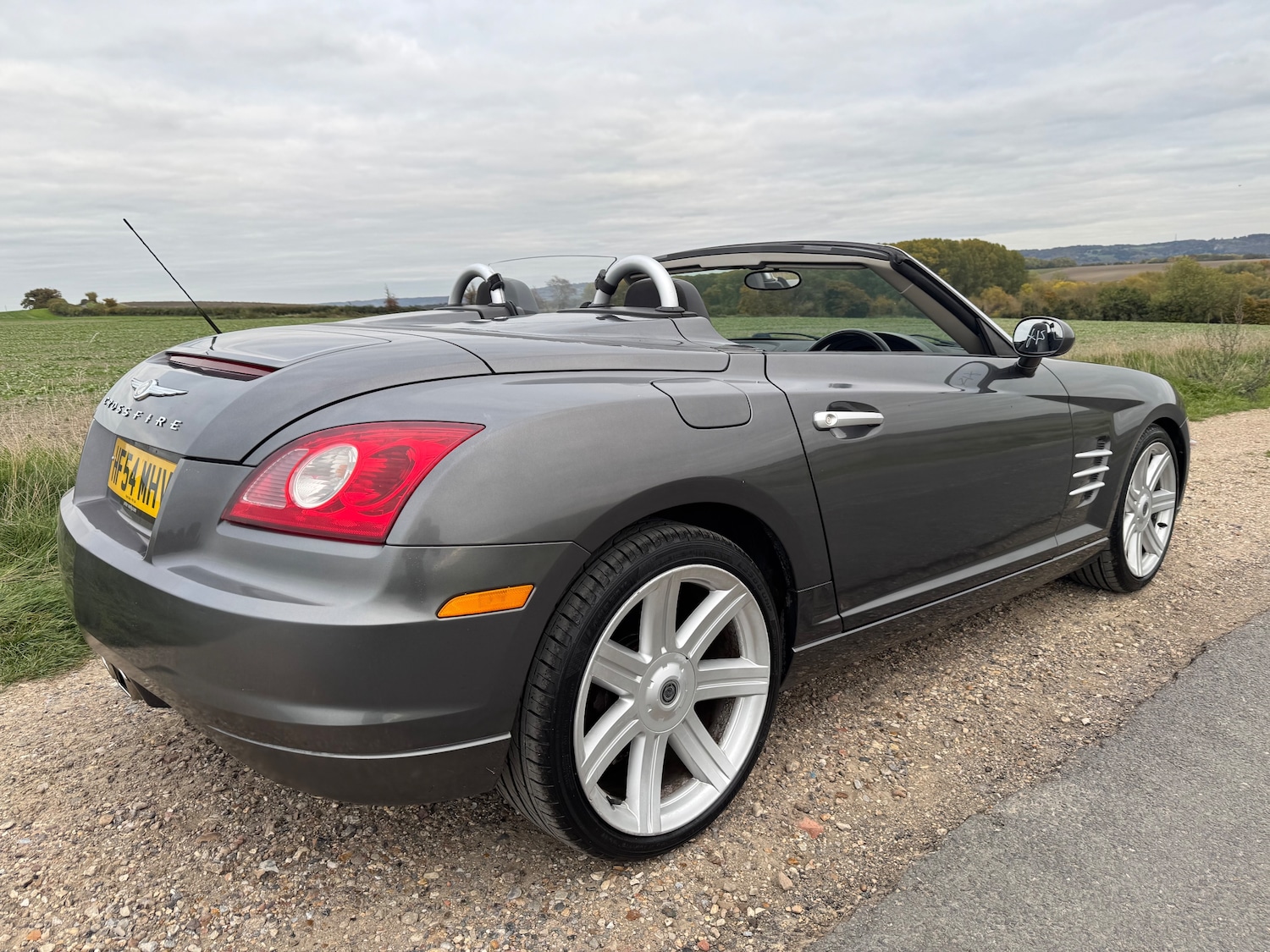 Used Chrysler Crossfire 2004 for sale - 77849171: Photo 4