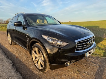 Used Infiniti QX70 2014 for sale - 76875130: Photo