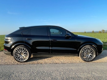 Used Porsche Cayenne 2019 for sale - 76730226: Photo