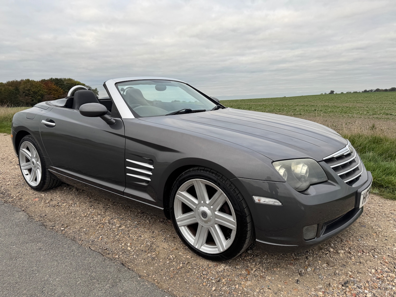 Used Chrysler Crossfire 2004 for sale - 76730231: Photo 2