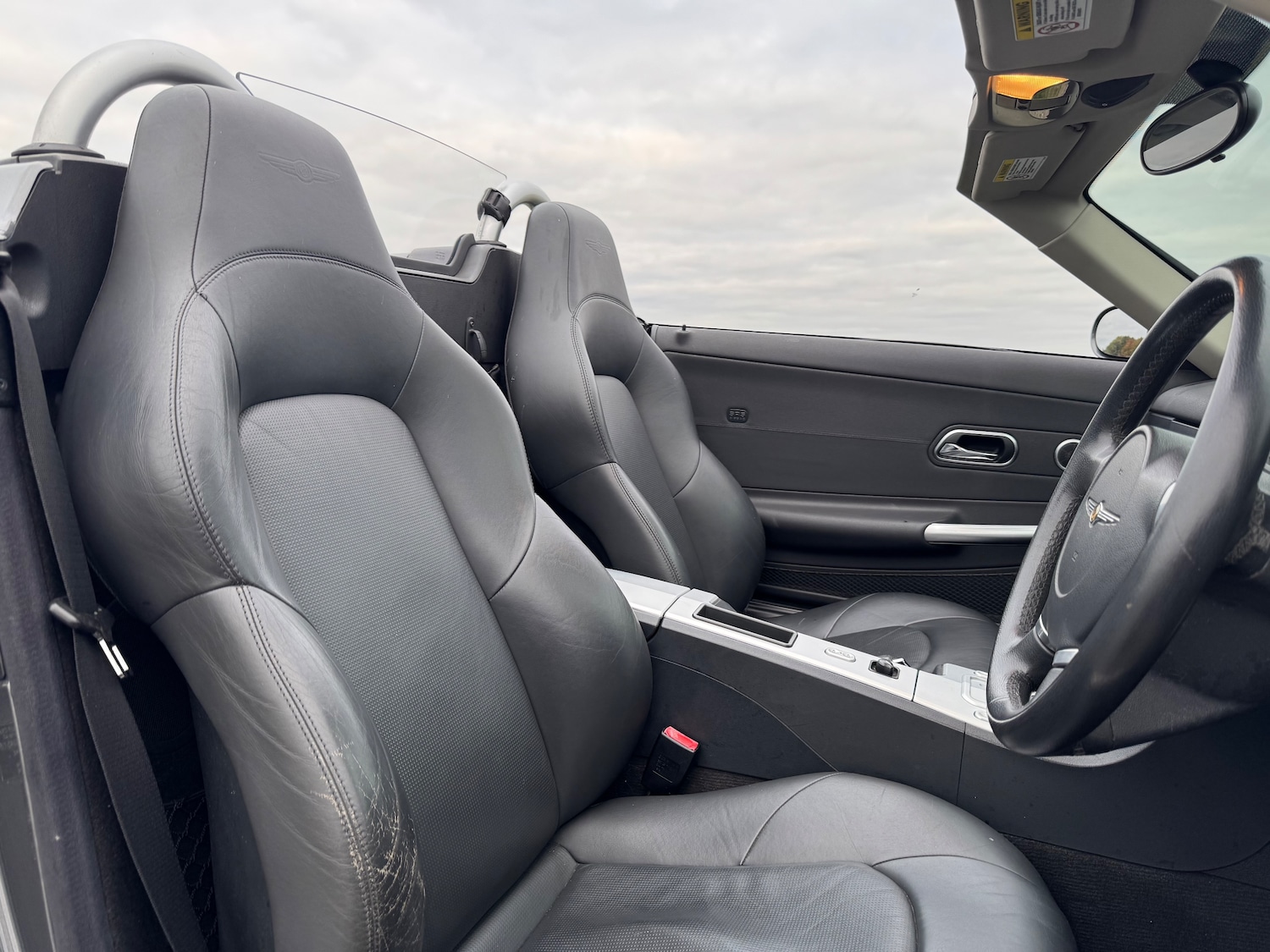 Used Chrysler Crossfire 2004 for sale - 76730231: Photo 8