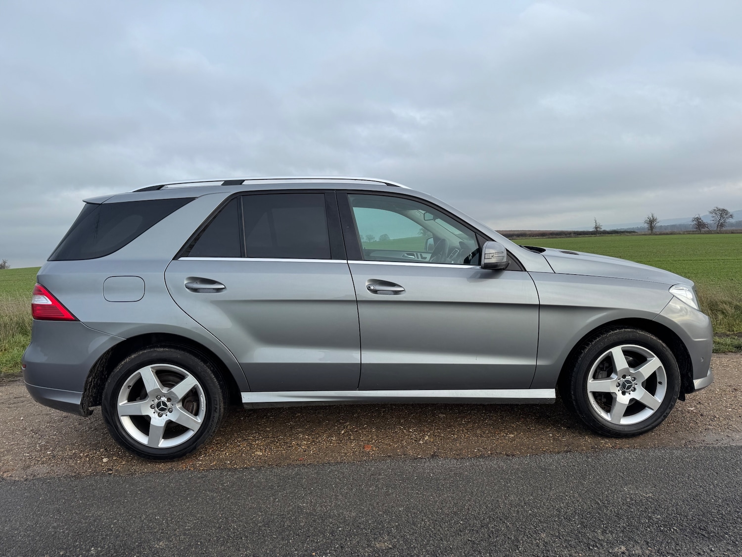 Used Mercedes-Benz M Class 2012 for sale - 77026709: Photo 3