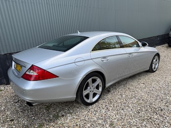 Used Mercedes-Benz CLS 2008 for sale - 76730220: Photo
