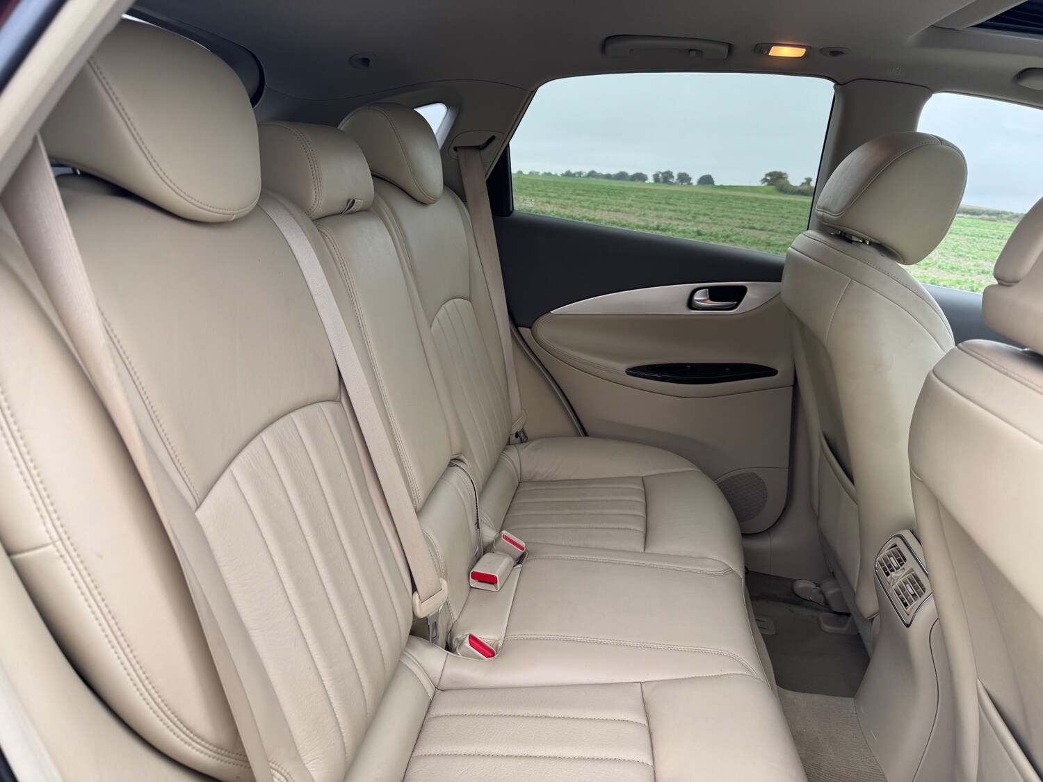 Used Infiniti EX 2012 for sale - 76730229: Photo 11