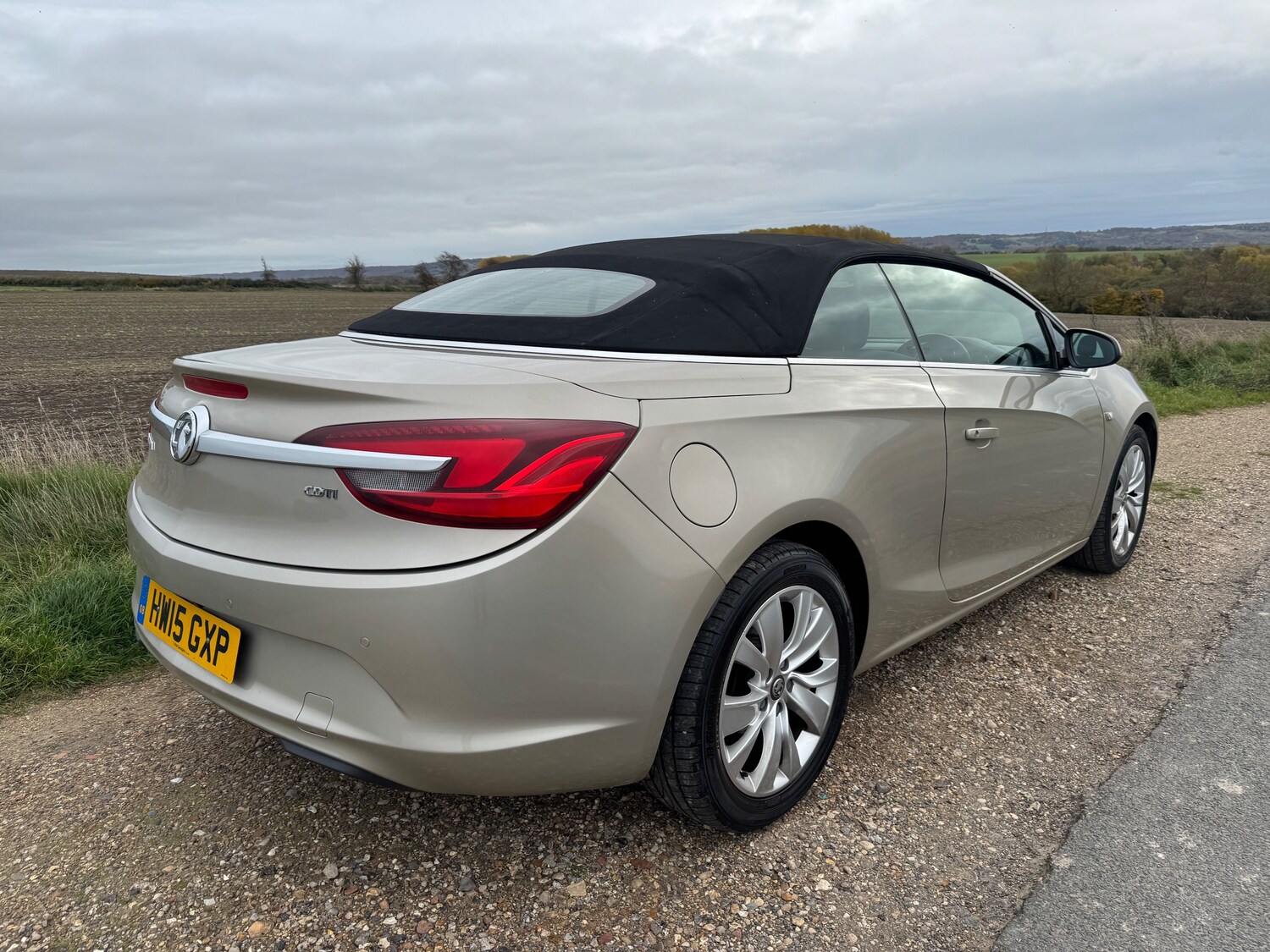 Used Vauxhall Cascada 2015 for sale - 76730236: Photo 15
