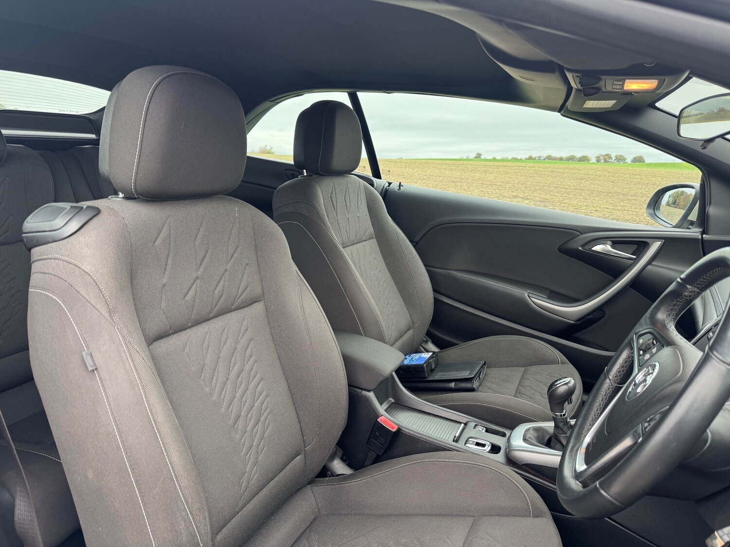 Used Vauxhall Cascada 2015 for sale - 76730236: Photo 25