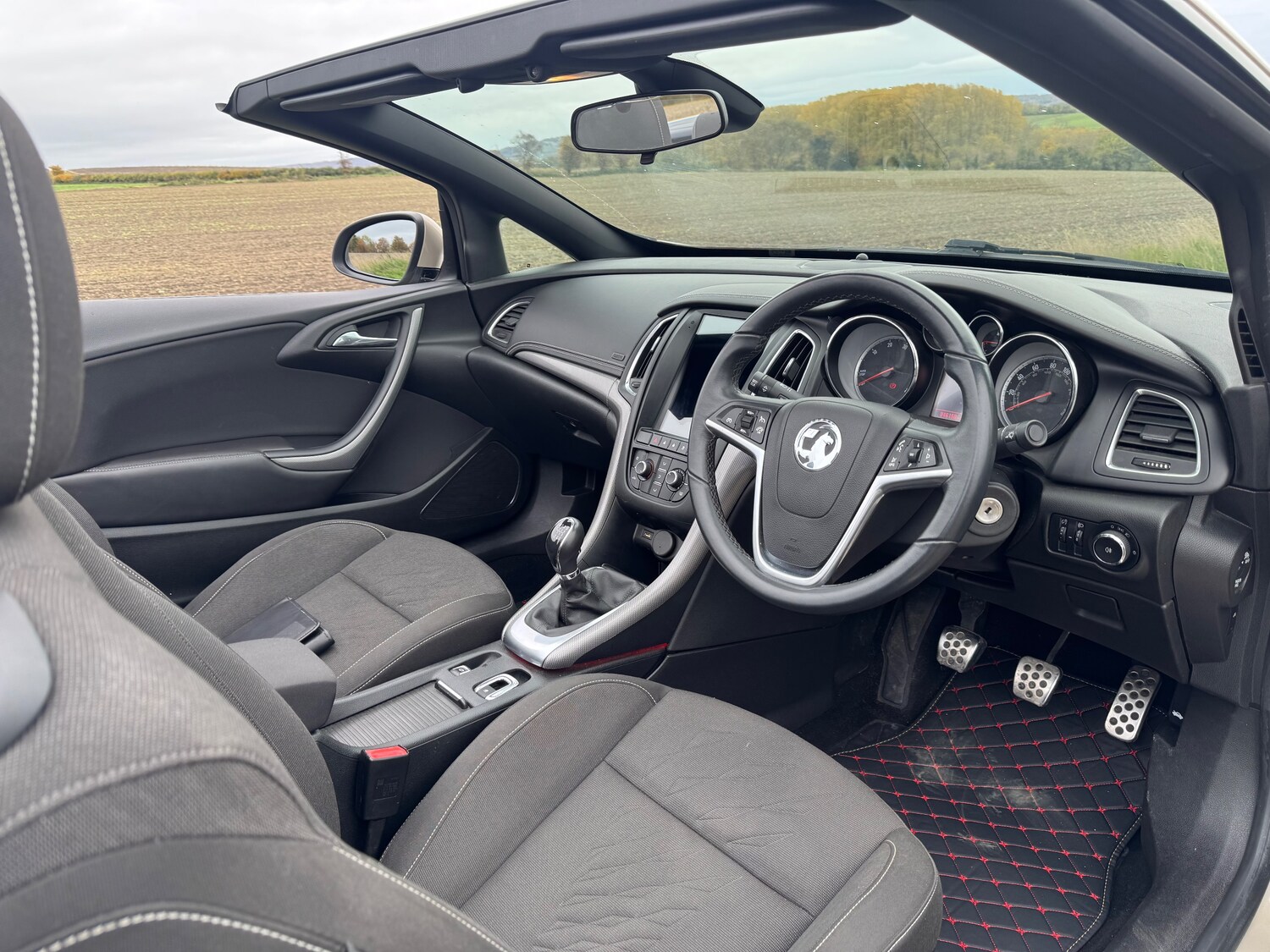 Used Vauxhall Cascada 2015 for sale - 76730236: Photo 6