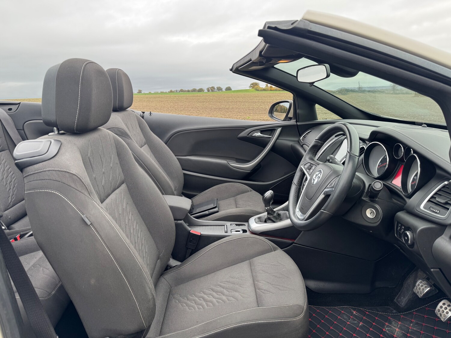 Used Vauxhall Cascada 2015 for sale - 76730236: Photo 7