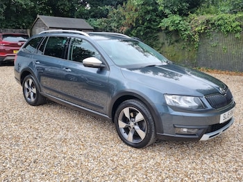 Used Skoda Octavia 2015 for sale - 76115253: Photo
