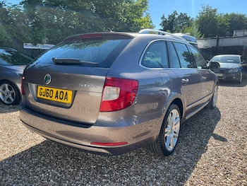 Used Skoda Superb 2010 for sale - 76115254: Photo