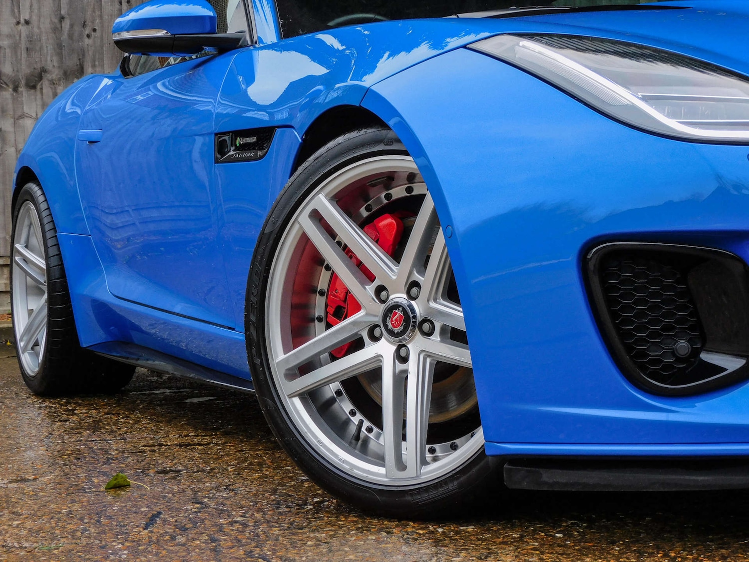 Used Jaguar F-Type 2018 for sale - 77272741: Photo 2