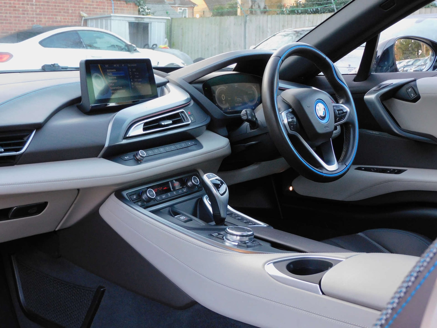 Used BMW i8 2016 for sale - 77045744: Photo 21