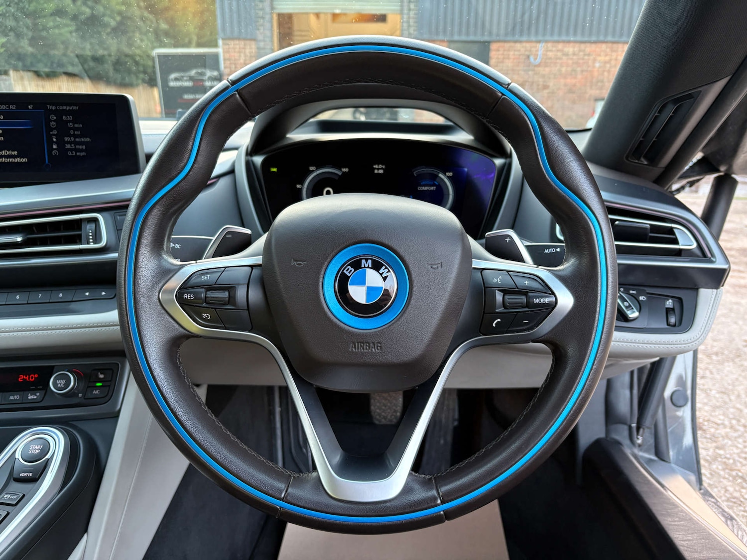 Used BMW i8 2016 for sale - 77045744: Photo 32
