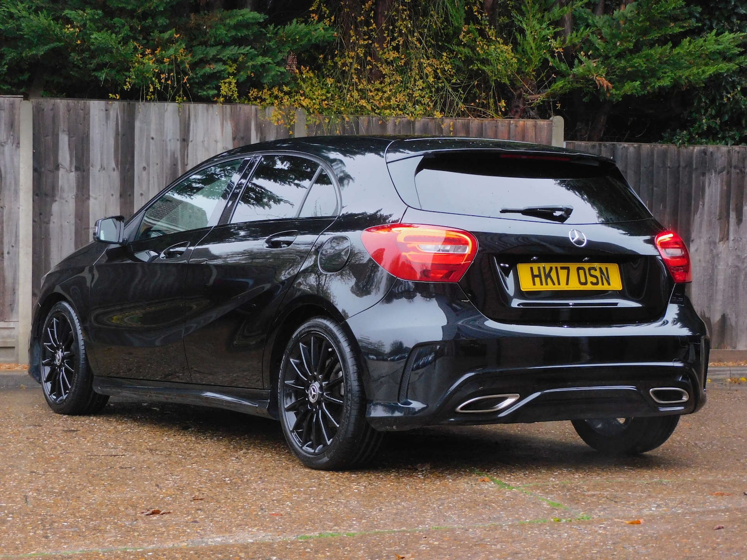 Used Mercedes-Benz A-Class 2017 for sale - 76637960: Photo 2