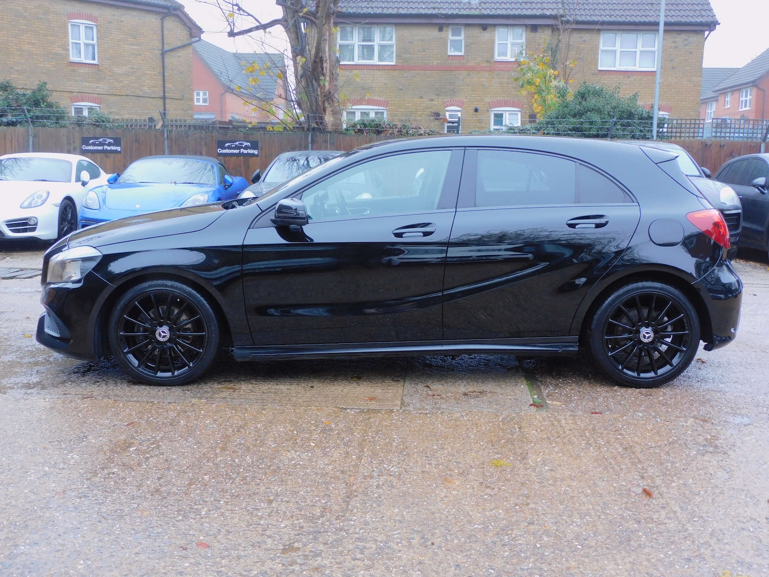 Used Mercedes-Benz A-Class 2017 for sale - 76637960: Photo 8