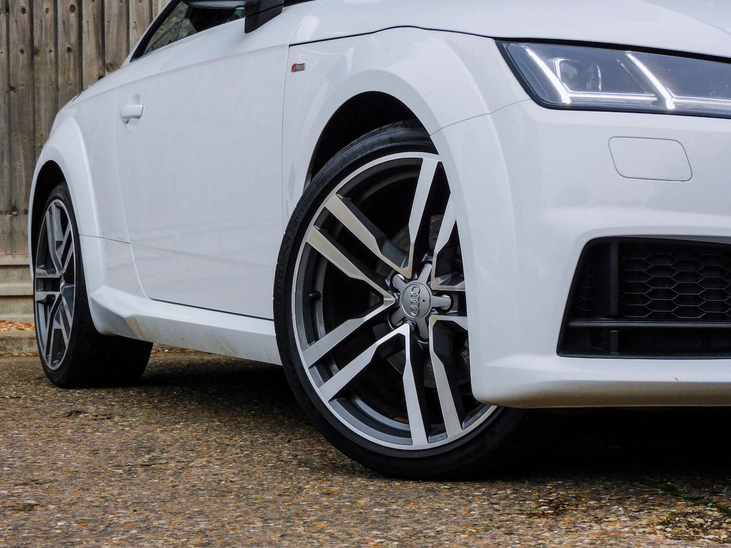 Used Audi TT 2017 for sale - 76416845: Photo 3