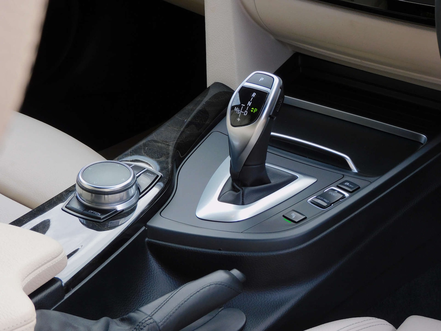 Used BMW 3 Series 2017 for sale - 76462103: Photo 22