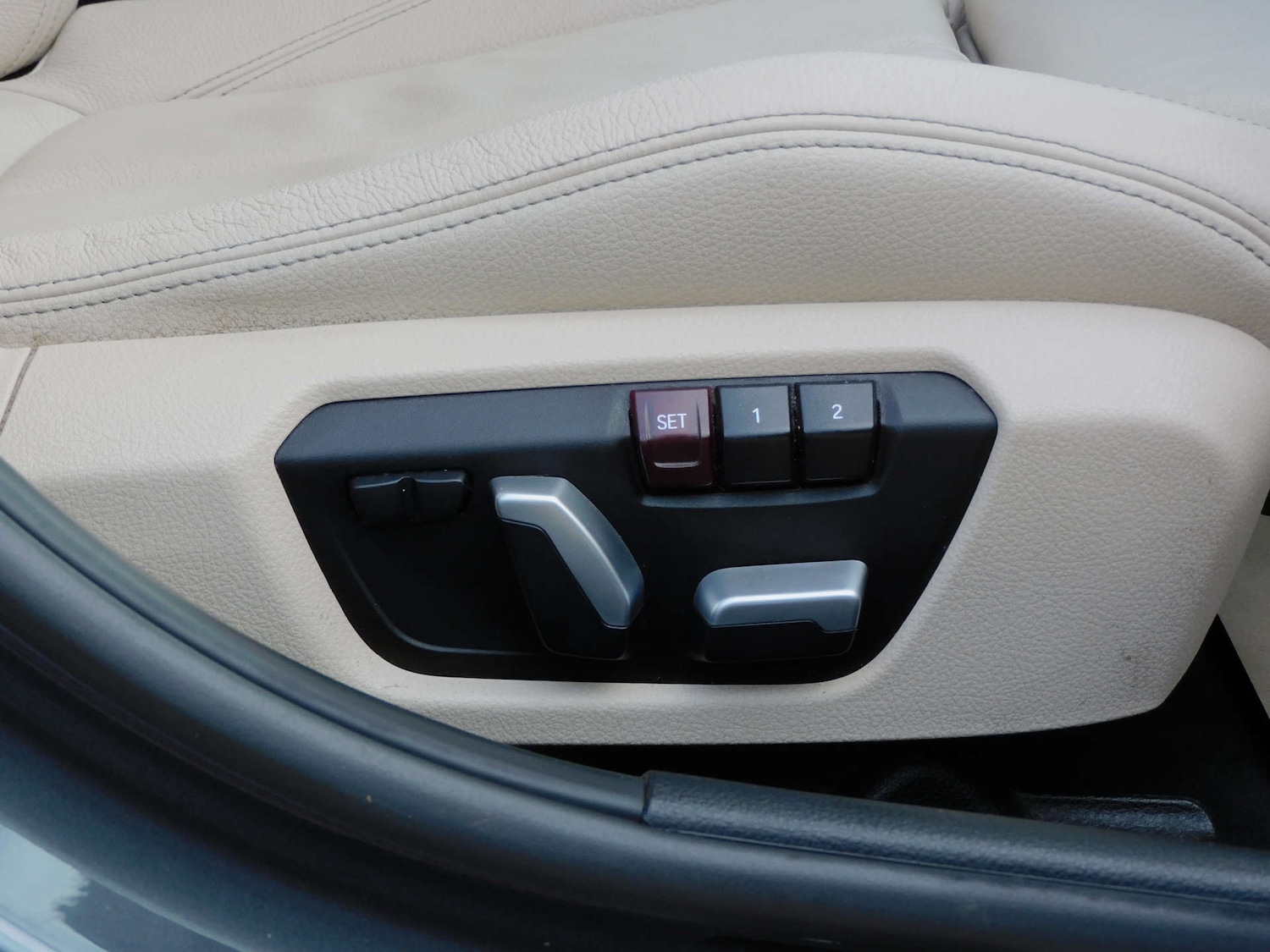 Used BMW 3 Series 2017 for sale - 76462103: Photo 24