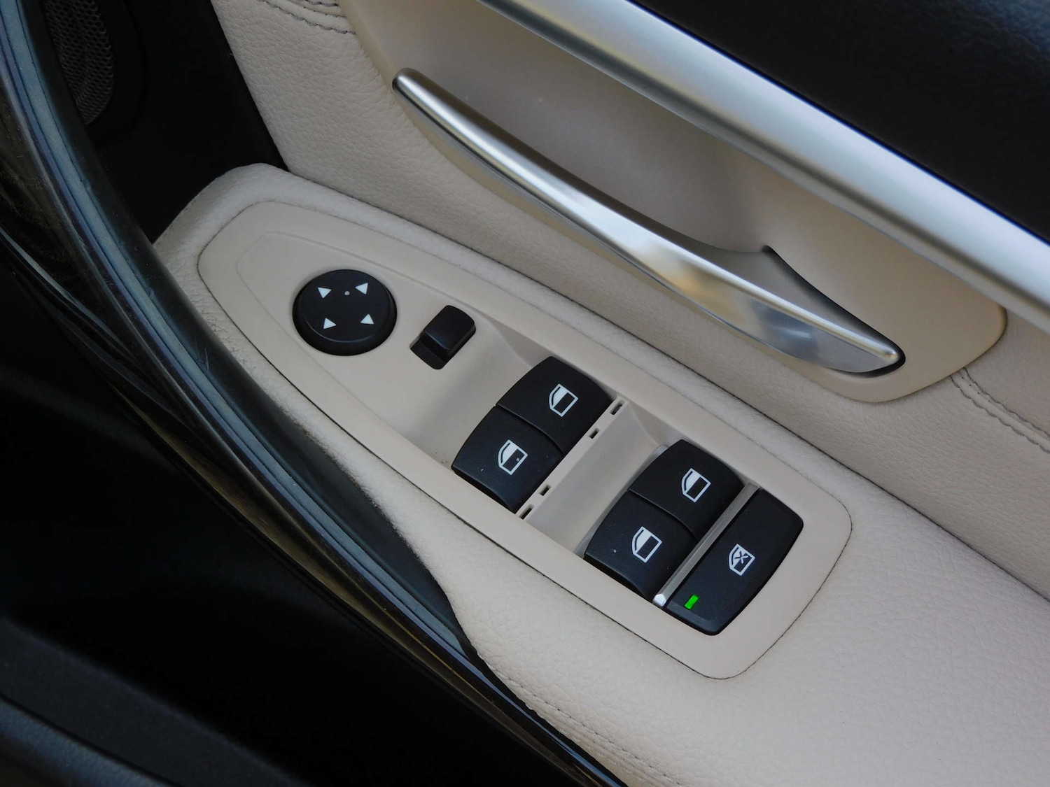 Used BMW 3 Series 2017 for sale - 76462103: Photo 27