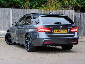 Used BMW 3 Series 2017 for sale - 76462103: Photo