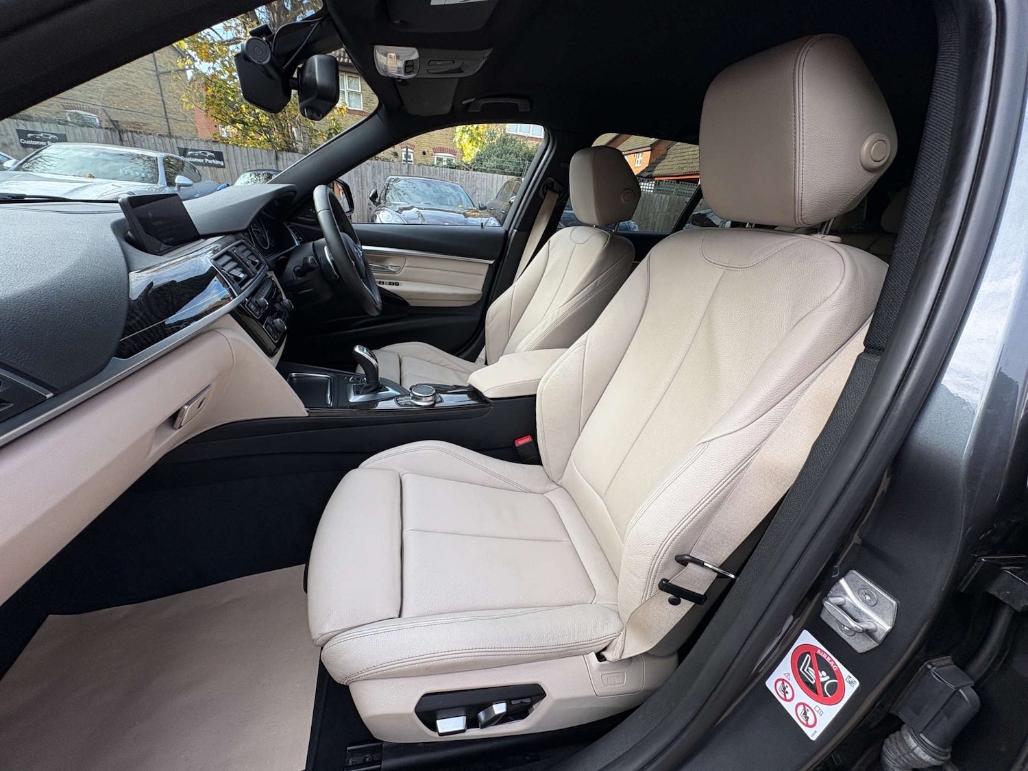 Used BMW 3 Series 2017 for sale - 76462103: Photo 32