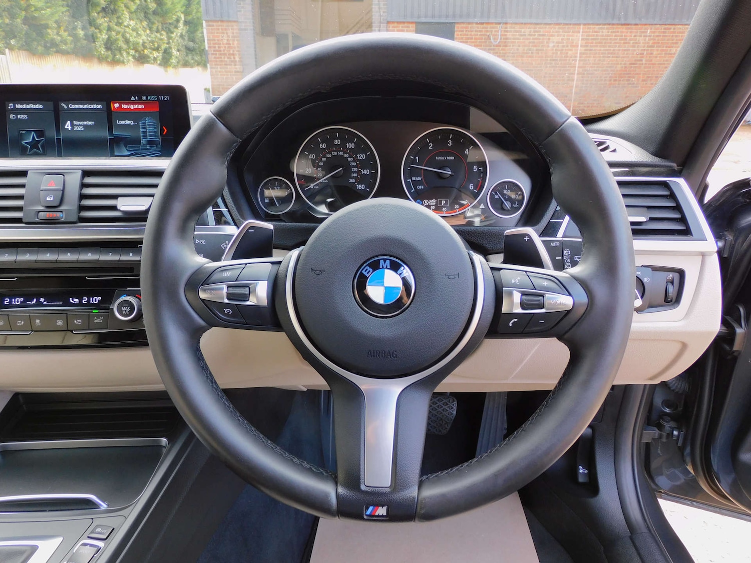Used BMW 3 Series 2017 for sale - 76462103: Photo 43