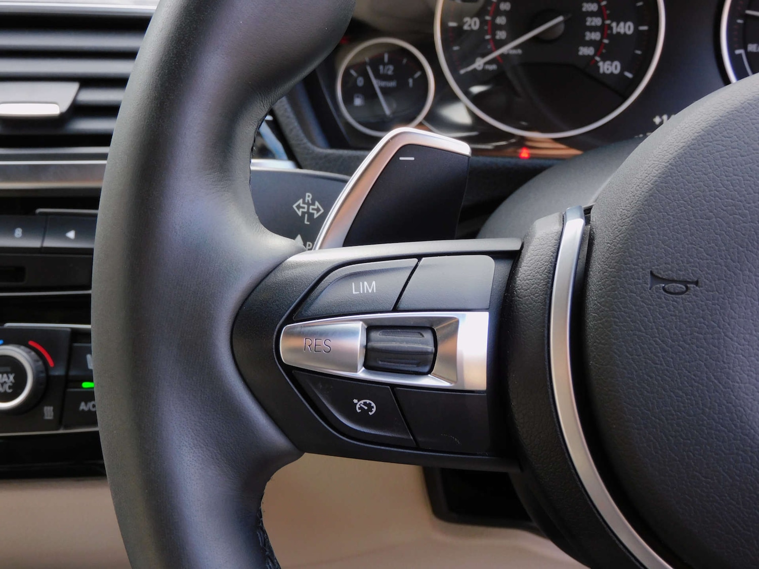 Used BMW 3 Series 2017 for sale - 76462103: Photo 44