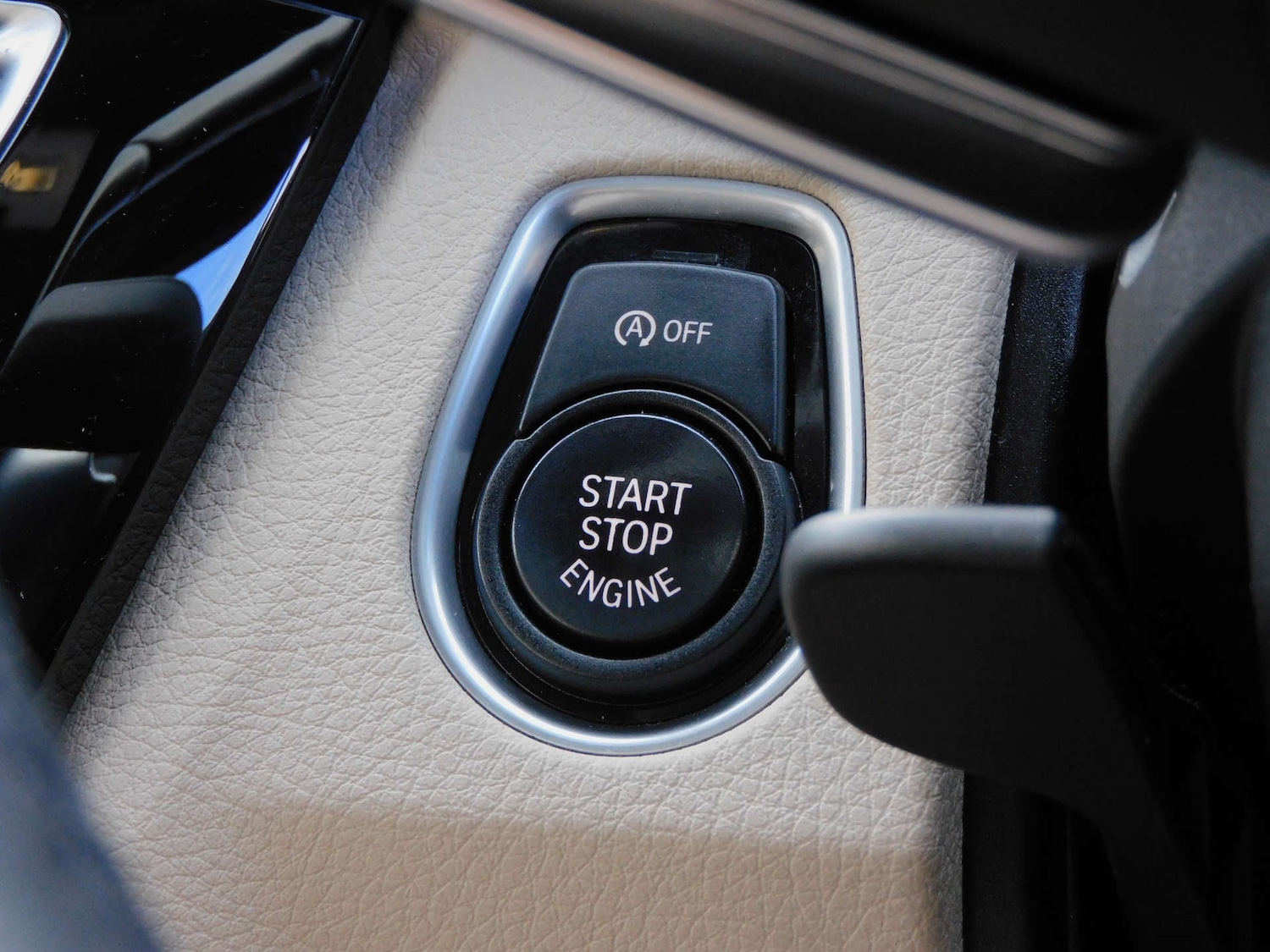 Used BMW 3 Series 2017 for sale - 76462103: Photo 47