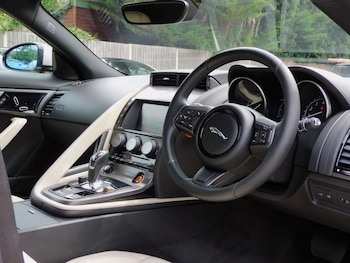 Used Jaguar F-Type 2016 for sale - 75427324: Photo