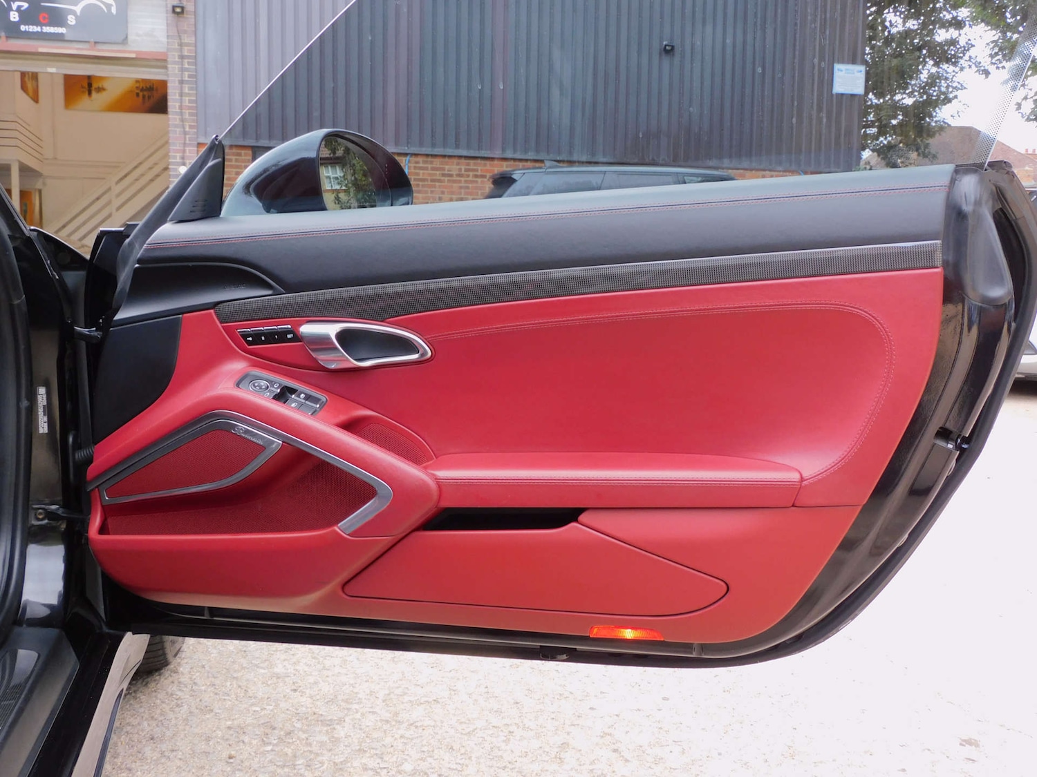 Used Porsche 911 2017 for sale - 76698024: Photo 18