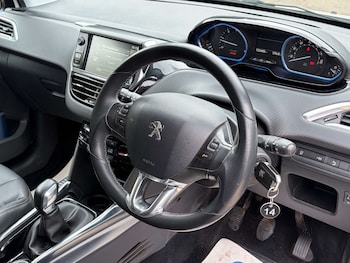 Used Peugeot 2008 2014 for sale - 79558015: Photo