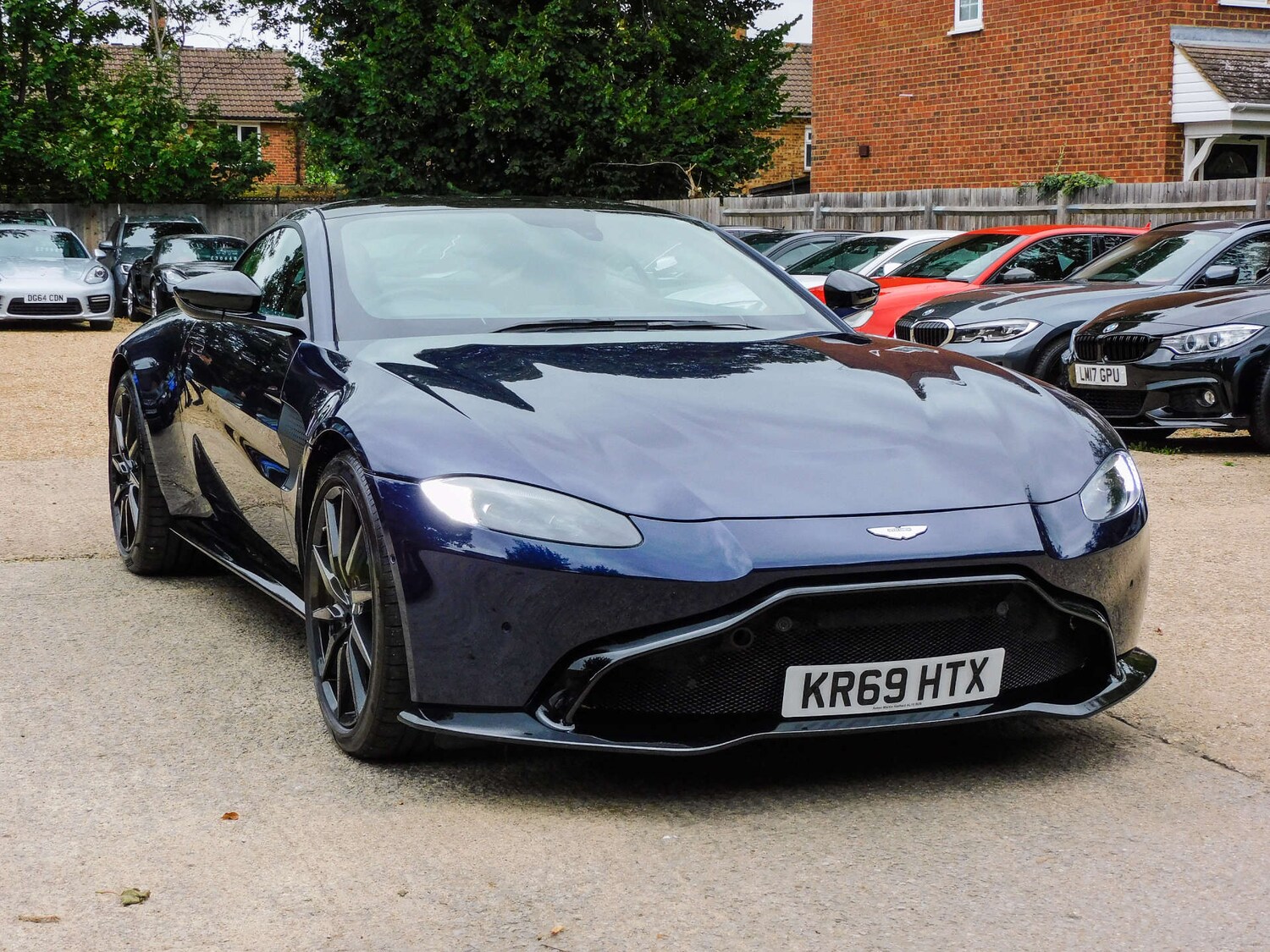Used Aston Martin Vantage 2019 for sale - 76601142: Photo 10