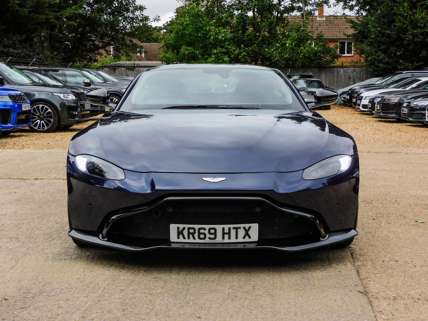 Used Aston Martin Vantage 2019 for sale - 76601142: Photo 12