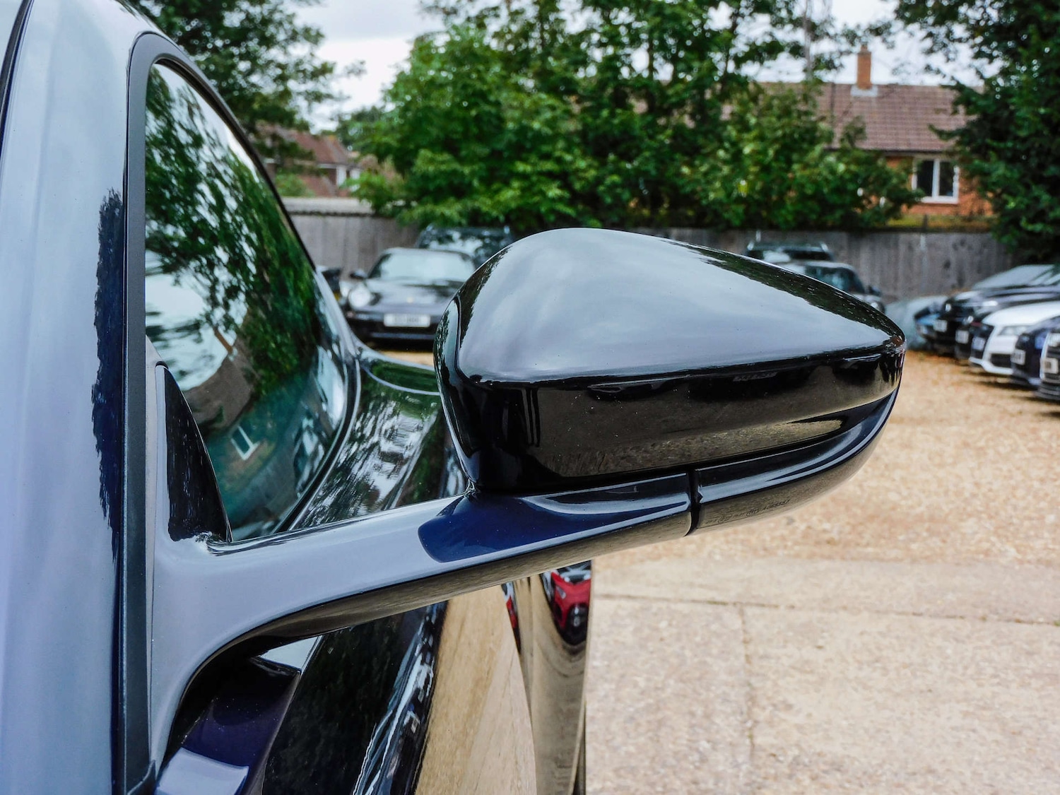 Used Aston Martin Vantage 2019 for sale - 76601142: Photo 14