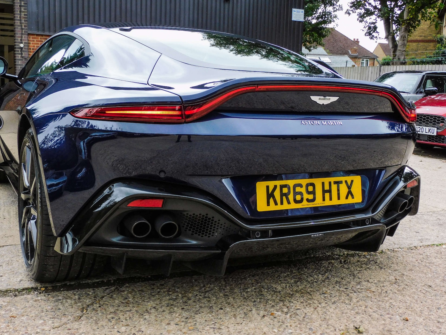 Used Aston Martin Vantage 2019 for sale - 76601142: Photo 18