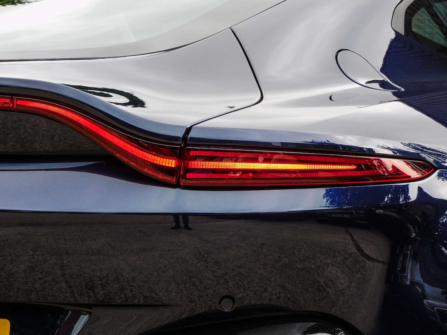 Used Aston Martin Vantage 2019 for sale - 76601142: Photo 22