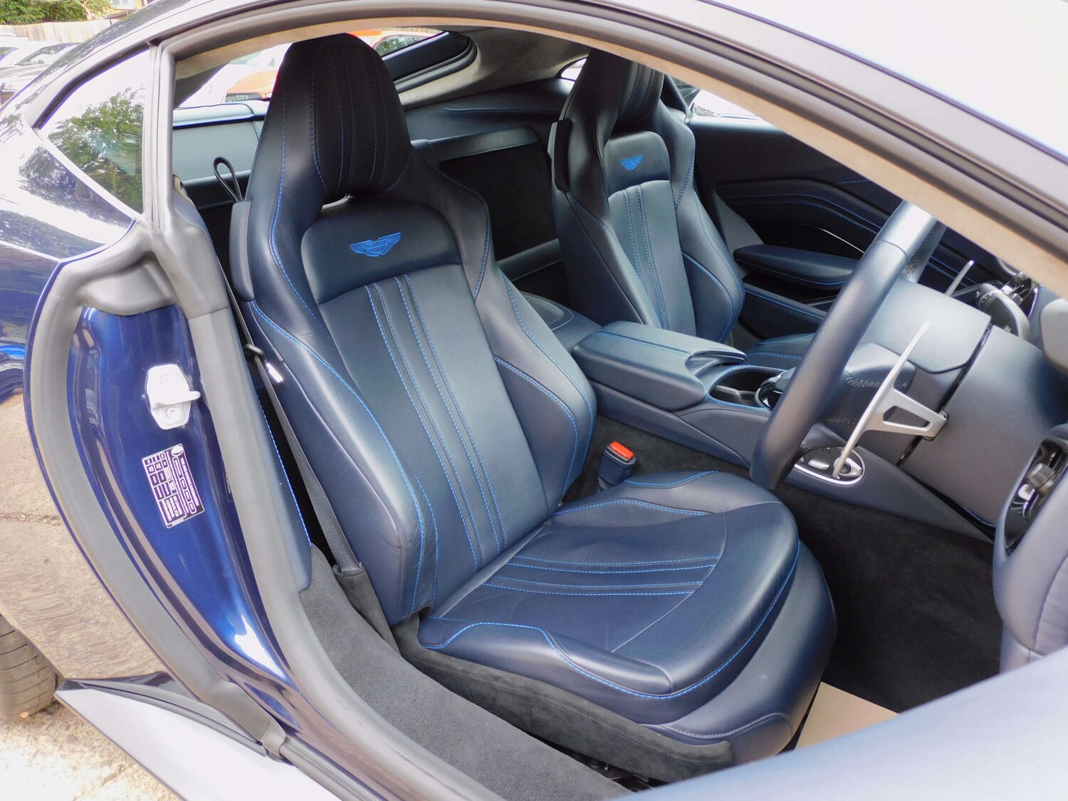 Used Aston Martin Vantage 2019 for sale - 76601142: Photo 26