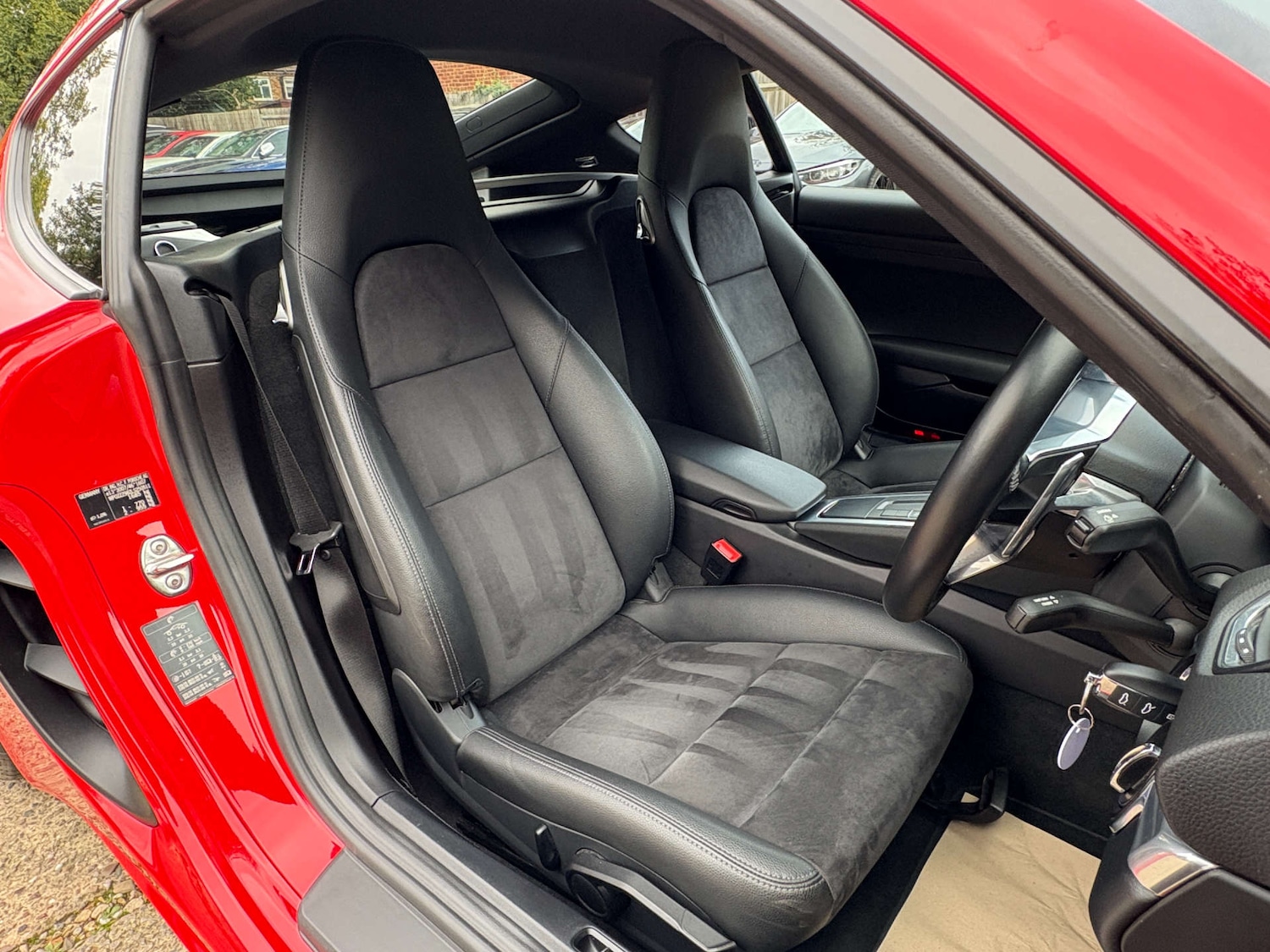 Used Porsche Cayman 2019 for sale - 76385756: Photo 23