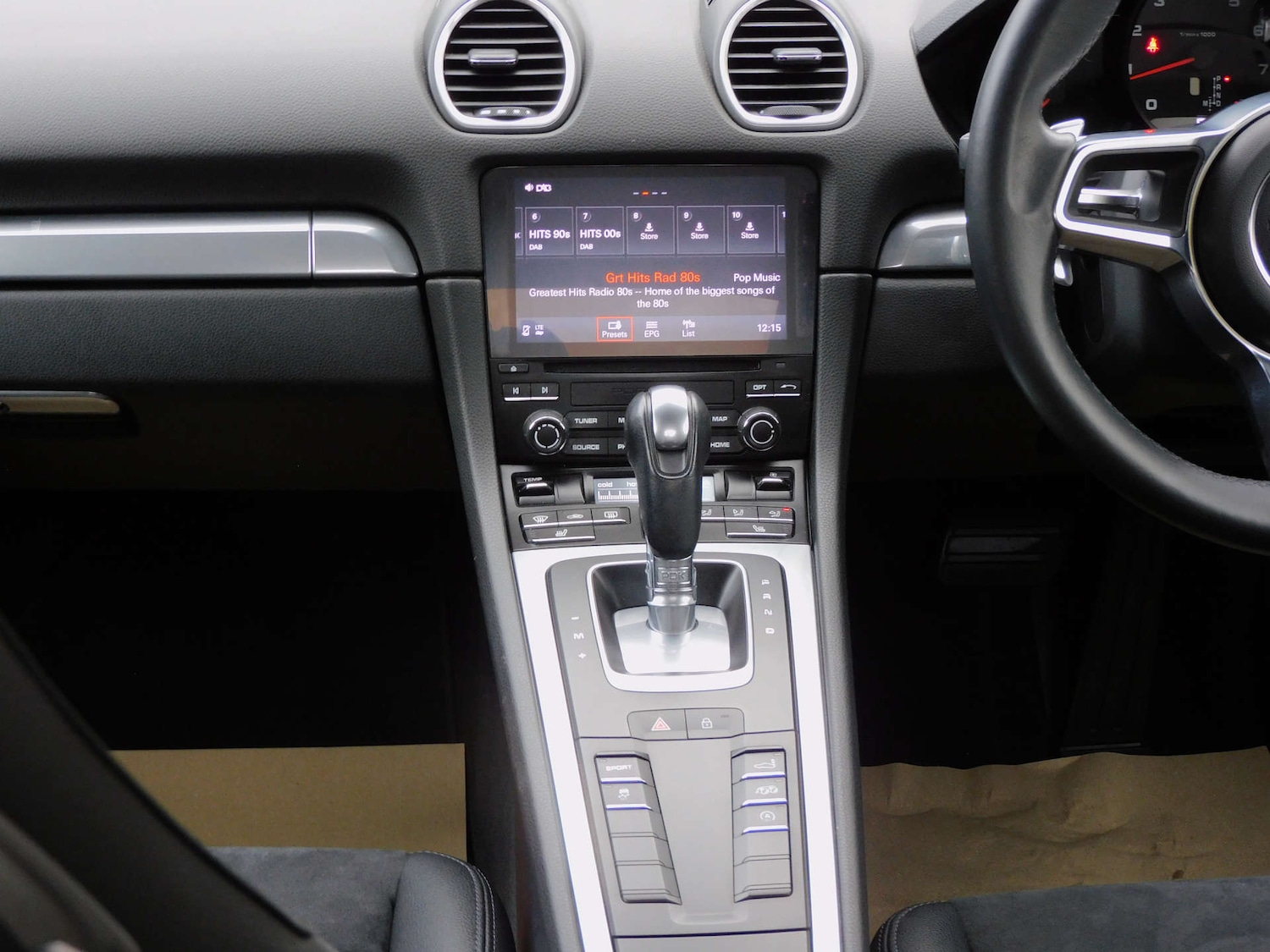 Used Porsche Cayman 2019 for sale - 76385756: Photo 32