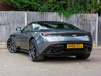 Used Aston Martin DB11 2017 for sale - 75788030: Photo