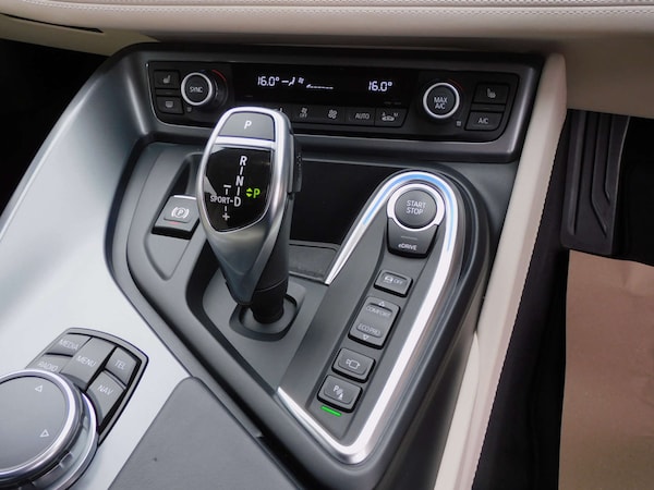 Used BMW i8 2016 for sale - 76144428: Photo 37