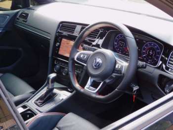 Used Volkswagen Golf 2017 for sale - 74928448: Photo