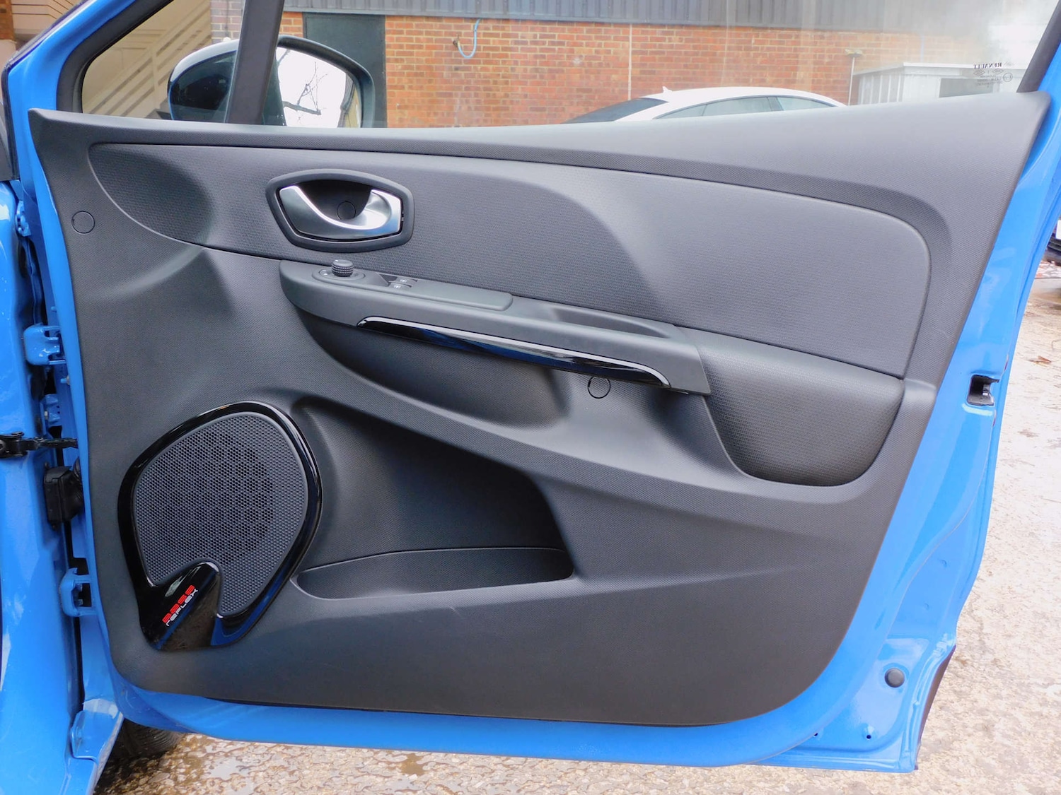 Used Renault Clio 2015 for sale - 77288541: Photo 19