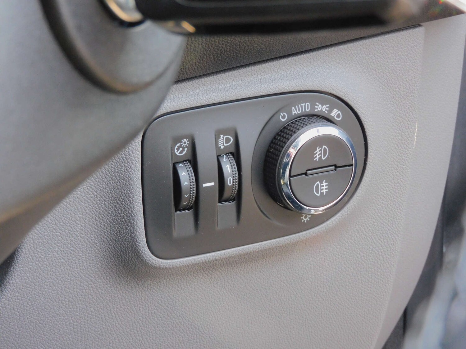 Used Vauxhall Corsa 2017 for sale - 76105292: Photo 38