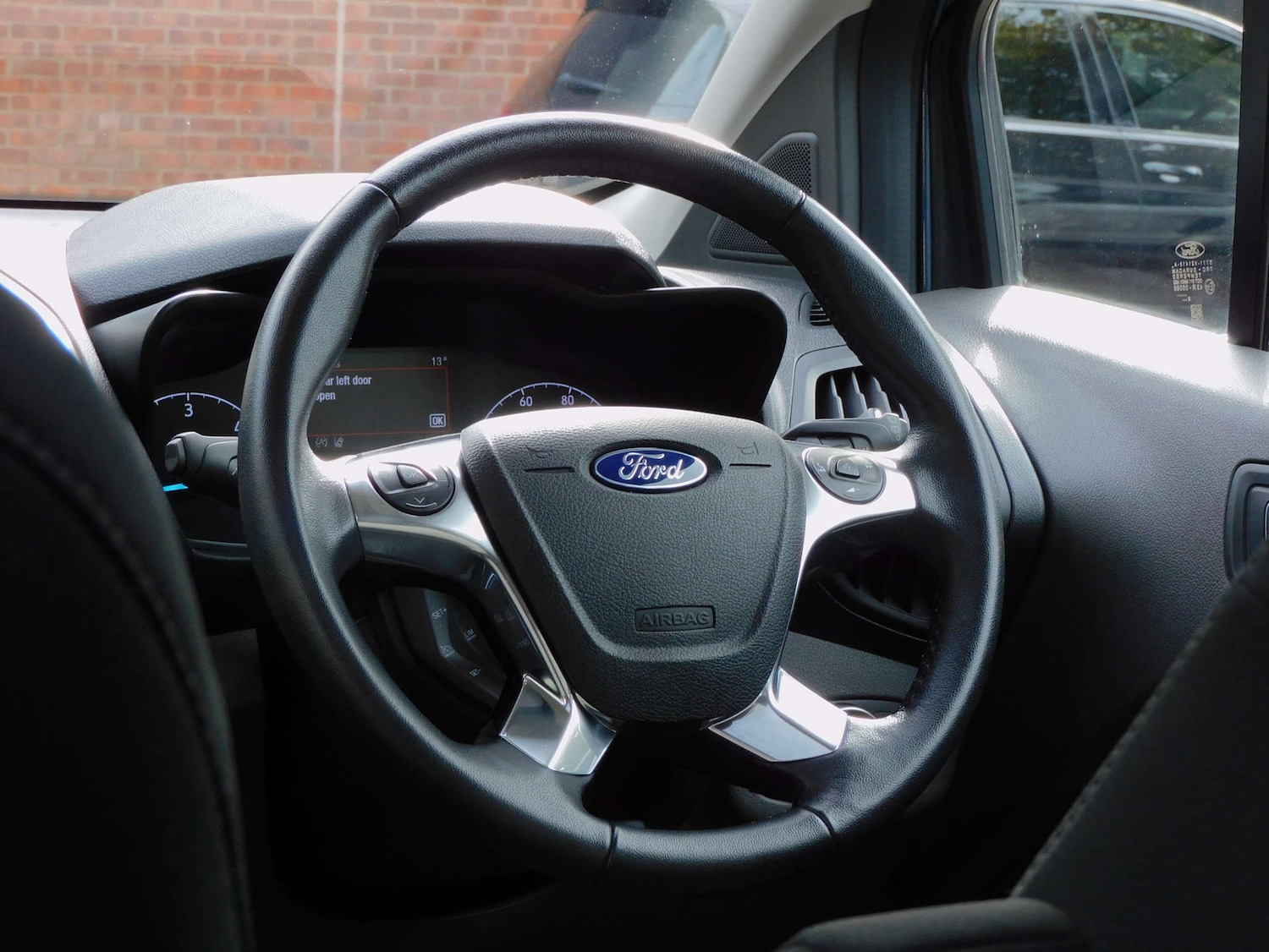 Used Ford Tourneo Connect 2020 for sale - 76345004: Photo 25