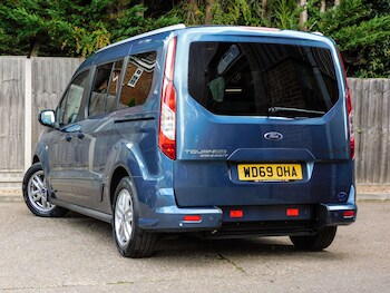 Used Ford Tourneo Connect 2020 for sale - 76345004: Photo