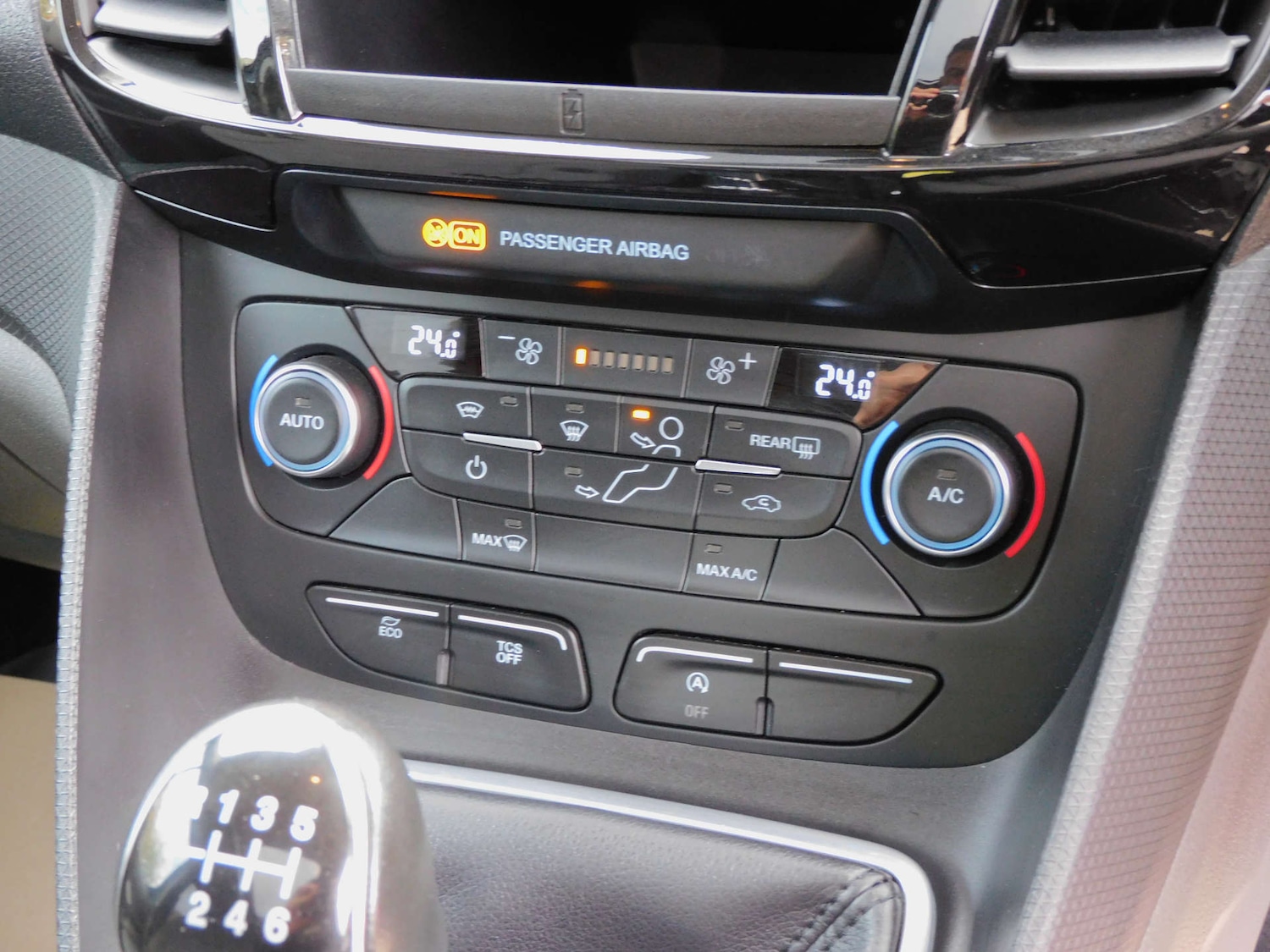 Used Ford Tourneo Connect 2020 for sale - 76345004: Photo 32